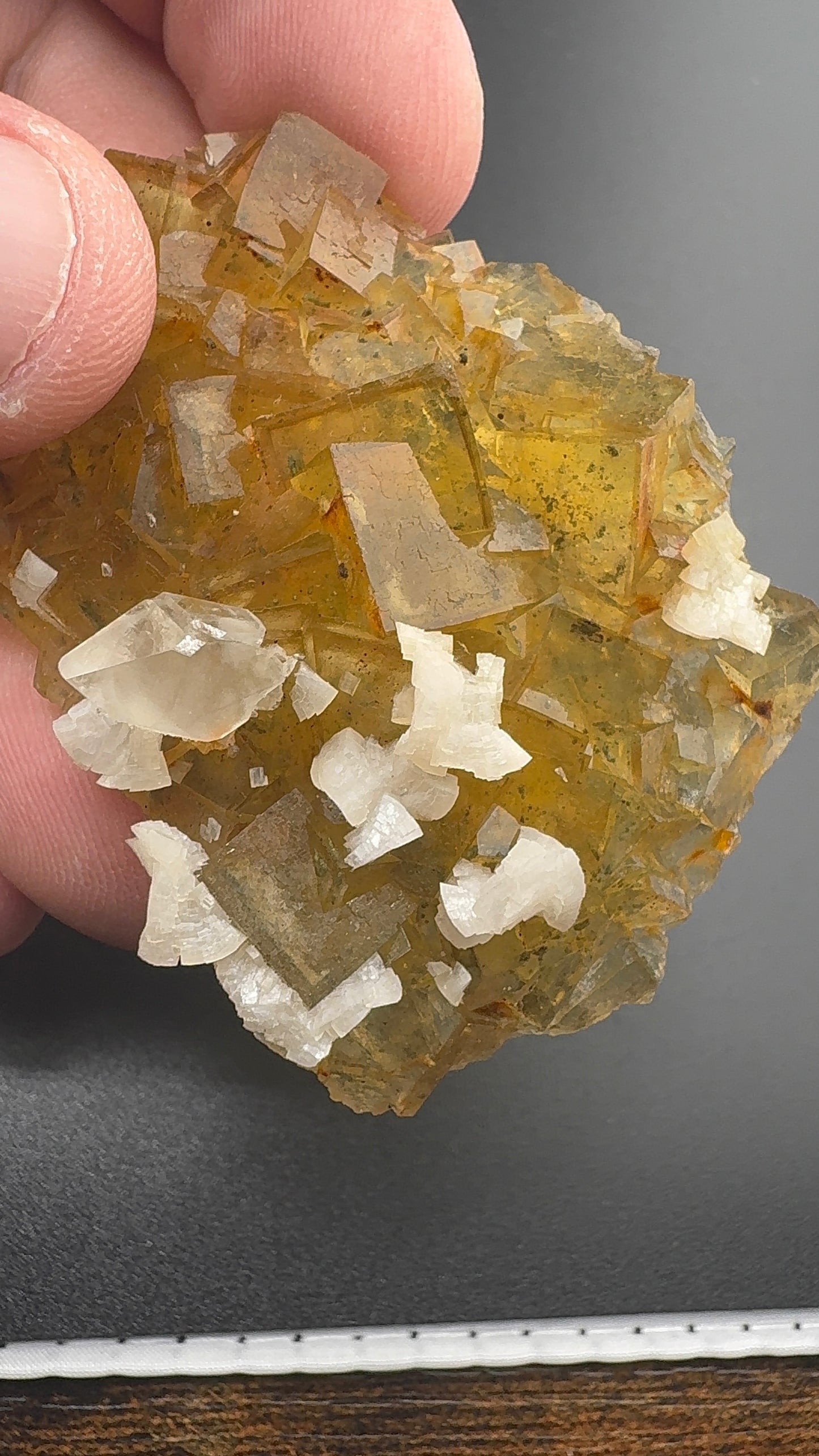 Yellow Fluorite from Spain (SF2)