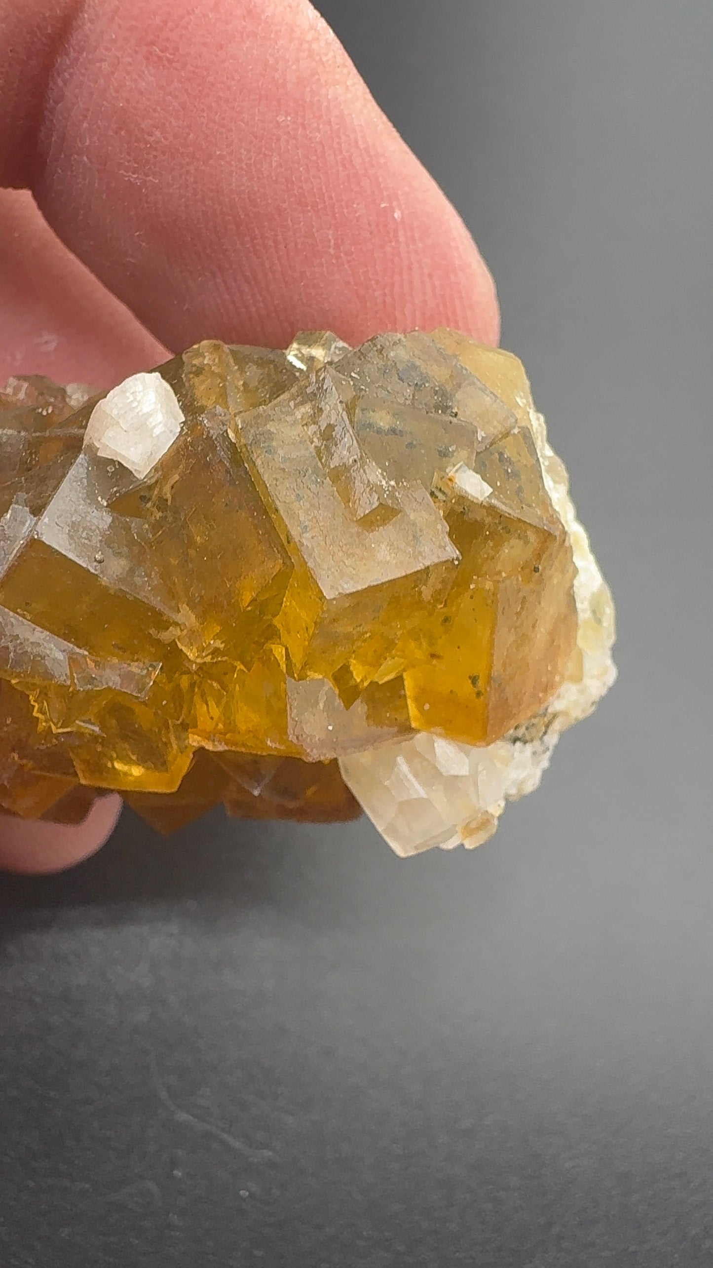 Yellow Fluorite from Spain (SF4)