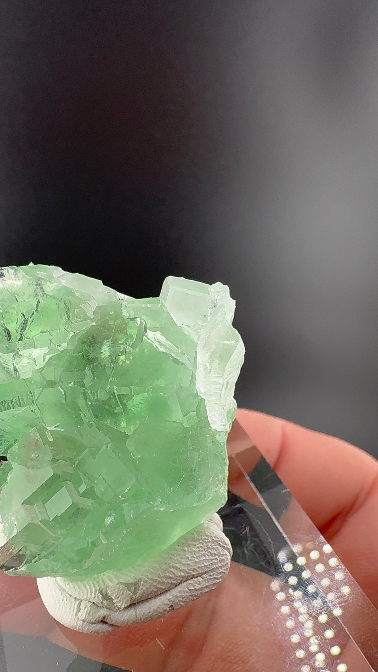 Green Apple Fluorite (B8)