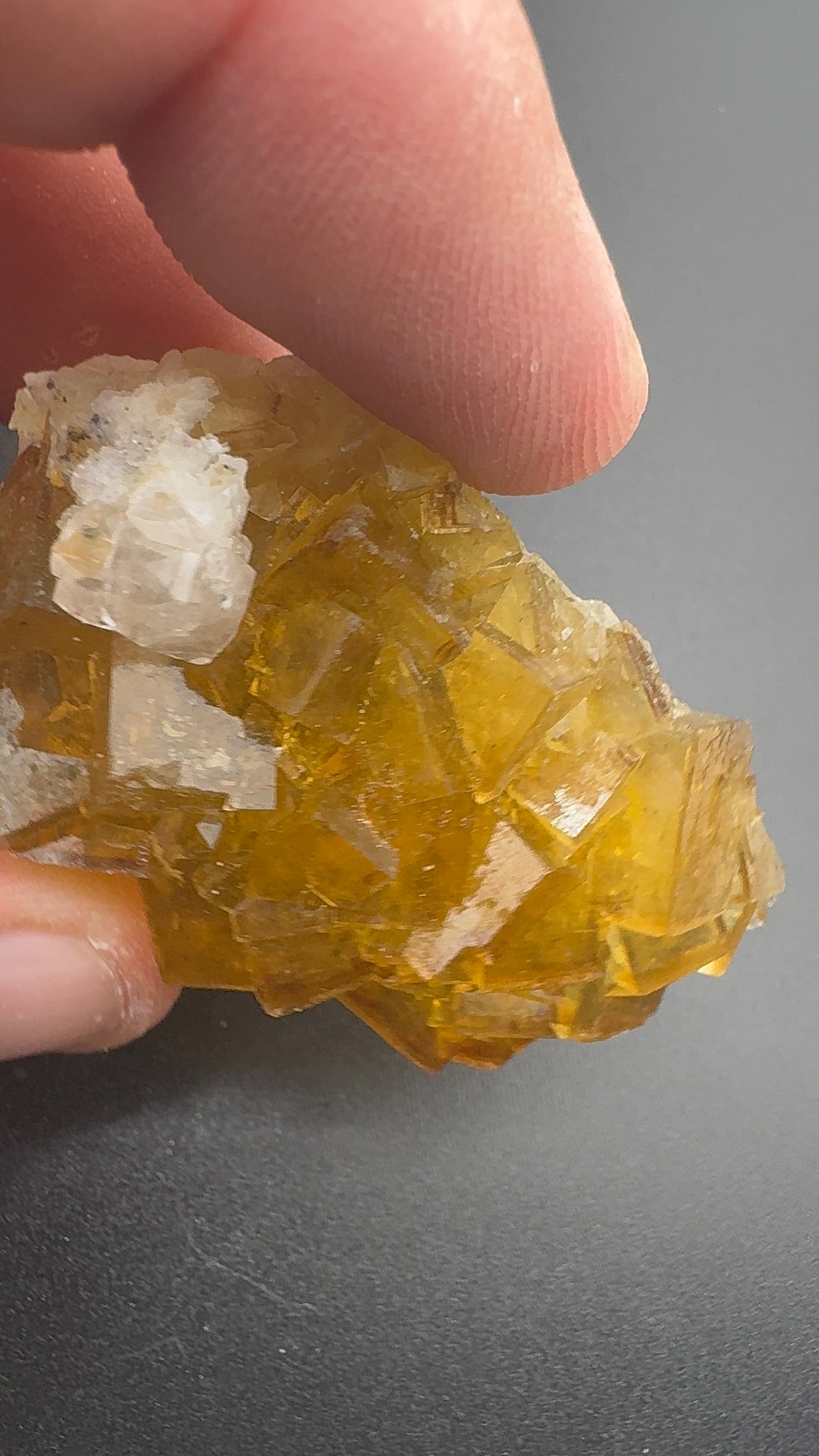 Yellow Fluorite from Spain (SF4)