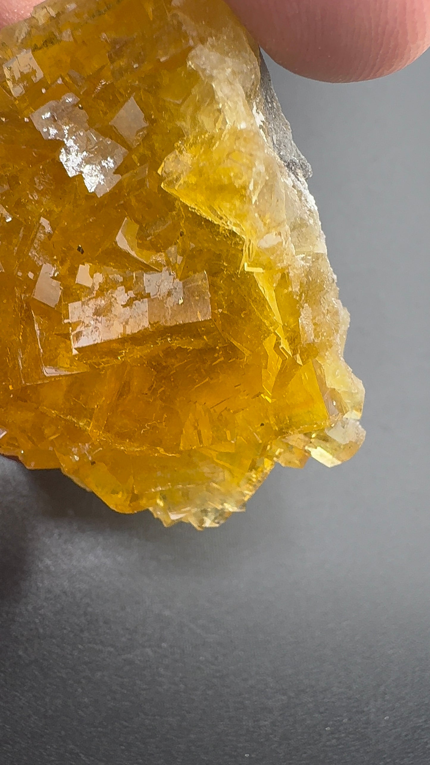 Yellow Fluorite from Spain (SF8)