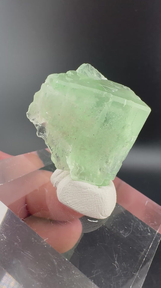 Green Apple Fluorite (B3)